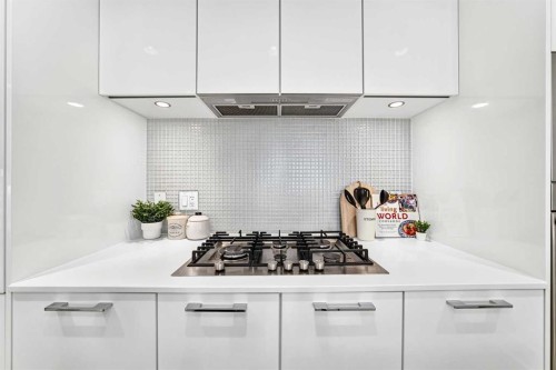 1204-901 10 Avenue Sw, Calgary, AB - Indoor Photo Showing Kitchen