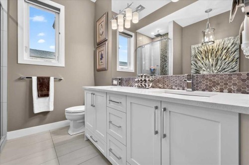 24 Mahogany Gardens Se, Calgary, AB - Indoor Photo Showing Bathroom