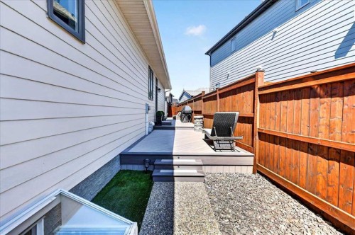 24 Mahogany Gardens Se, Calgary, AB - Outdoor With Exterior