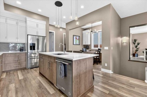 24 Mahogany Gardens Se, Calgary, AB - Indoor Photo Showing Kitchen With Upgraded Kitchen