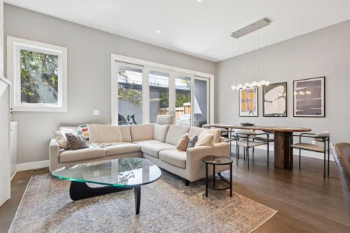 2-1713 36 Avenue Sw, Calgary, AB - Indoor Photo Showing Living Room