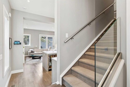2-1713 36 Avenue Sw, Calgary, AB - Indoor Photo Showing Other Room