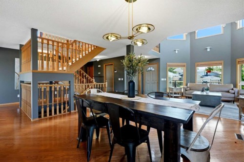 131 Edgebrook Circle Nw, Calgary, AB - Indoor Photo Showing Dining Room