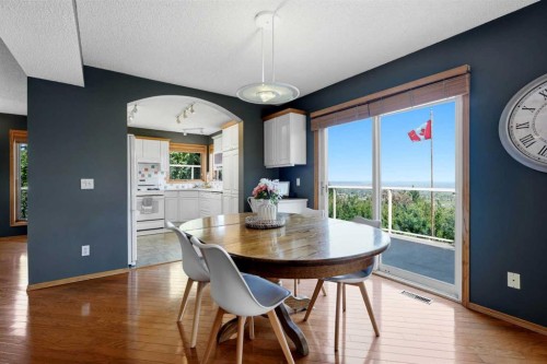 131 Edgebrook Circle Nw, Calgary, AB - Indoor Photo Showing Dining Room