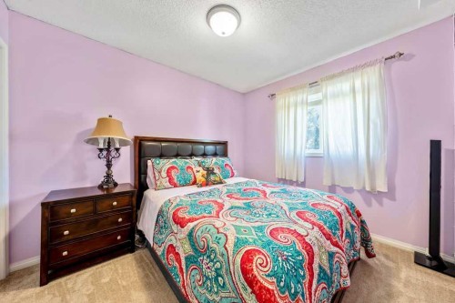 455 Prestwick Circle Se, Calgary, AB - Indoor Photo Showing Bedroom
