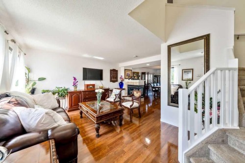 455 Prestwick Circle Se, Calgary, AB - Indoor Photo Showing Living Room