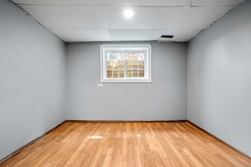125 Carr Place, Okotoks, AB - Indoor Photo Showing Other Room