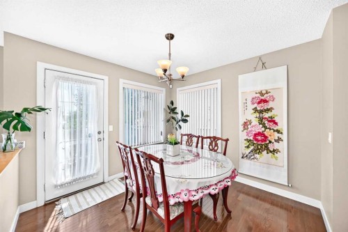 505 Kincora Bay Nw, Calgary, AB - Indoor Photo Showing Dining Room