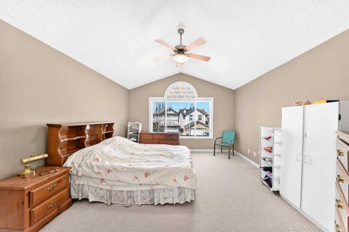 505 Kincora Bay Nw, Calgary, AB - Indoor Photo Showing Bedroom