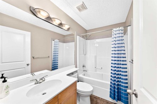 505 Kincora Bay Nw, Calgary, AB - Indoor Photo Showing Bathroom