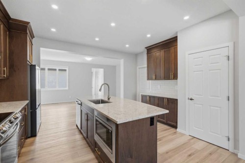 199 Carringham Road Nw, Calgary, AB - Indoor Photo Showing Kitchen With Upgraded Kitchen
