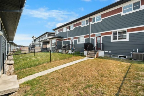 56 Skyview Circle Ne, Calgary, AB - Outdoor