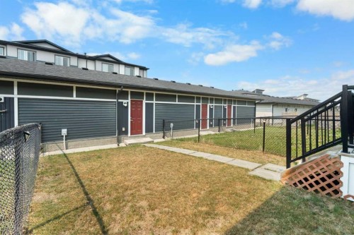 56 Skyview Circle Ne, Calgary, AB - Outdoor