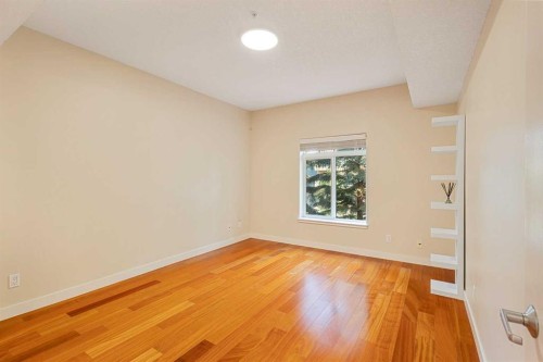 202-509 21 Avenue Sw, Calgary, AB - Indoor Photo Showing Other Room