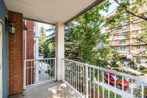 202-509 21 Avenue Sw, Calgary, AB - Outdoor