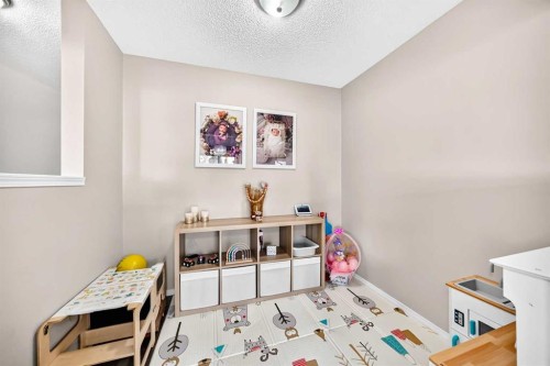 150 Springmere Drive, Chestermere, AB - Indoor