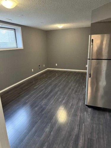 150 Springmere Drive, Chestermere, AB - Indoor Photo Showing Other Room