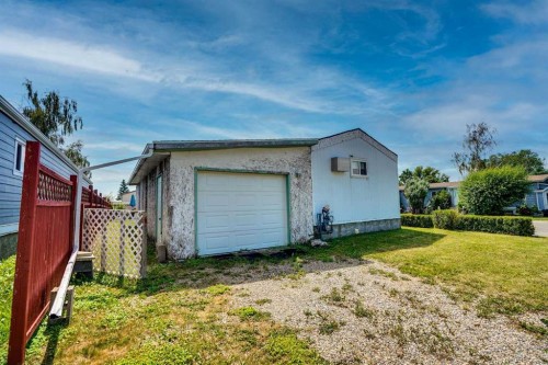 903 Briar Crescent, Strathmore, AB - Outdoor