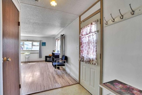 903 Briar Crescent, Strathmore, AB - Indoor Photo Showing Other Room