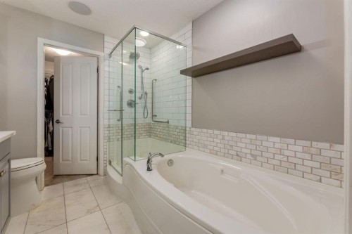 218 Springbank Villas Sw, Calgary, AB - Indoor Photo Showing Bathroom