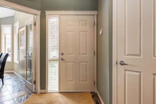 218 Springbank Villas Sw, Calgary, AB - Indoor Photo Showing Other Room