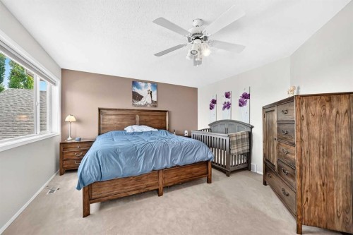60 Harvest Park Way, Calgary, AB - Indoor Photo Showing Bedroom