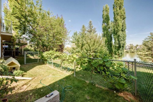 60 Harvest Park Way, Calgary, AB - Outdoor