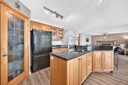 60 Harvest Park Way, Calgary, AB - Indoor Photo Showing Kitchen