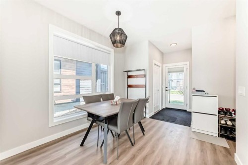 3125-55 Lucas Way Nw, Calgary, AB - Indoor Photo Showing Dining Room