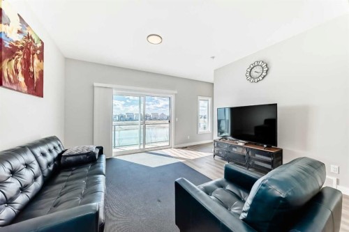3125-55 Lucas Way Nw, Calgary, AB - Indoor Photo Showing Living Room