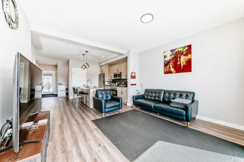 3125-55 Lucas Way Nw, Calgary, AB - Indoor Photo Showing Living Room