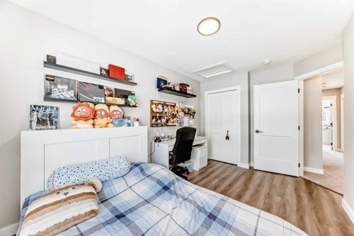 3125-55 Lucas Way Nw, Calgary, AB - Indoor Photo Showing Bedroom