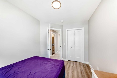 3125-55 Lucas Way Nw, Calgary, AB - Indoor Photo Showing Bedroom