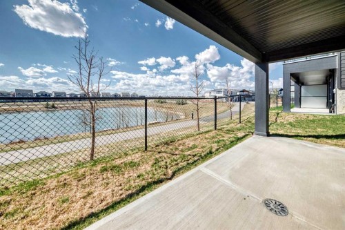3125-55 Lucas Way Nw, Calgary, AB - Outdoor