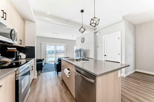 3125-55 Lucas Way Nw, Calgary, AB - Indoor Photo Showing Kitchen With Upgraded Kitchen