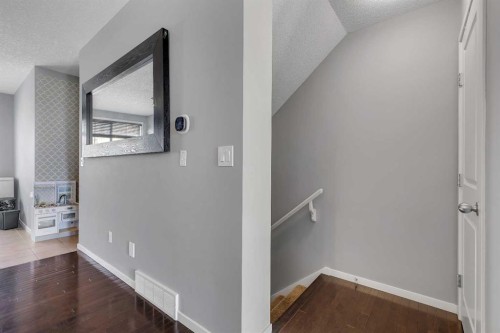 79 Evansview Gardens Nw, Calgary, AB 