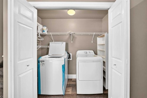 37 Chaparral Ridge Link Se, Calgary, AB - Indoor Photo Showing Laundry Room