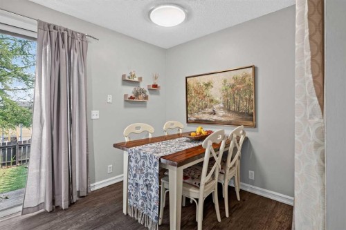 45-380 Bermuda Drive Nw, Calgary, AB - Indoor Photo Showing Dining Room
