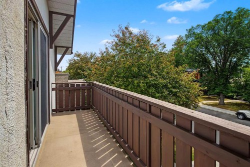 3414 Morley Trail Nw, Calgary, AB - Outdoor