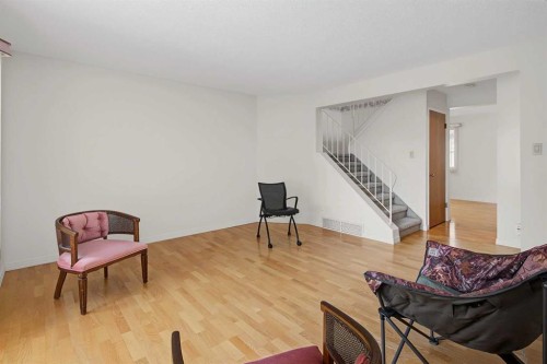 3414 Morley Trail Nw, Calgary, AB - Indoor