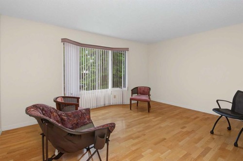 3414 Morley Trail Nw, Calgary, AB - Indoor