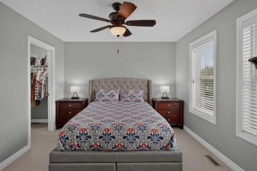 53 Mahogany Point Se, Calgary, AB - Indoor Photo Showing Bedroom