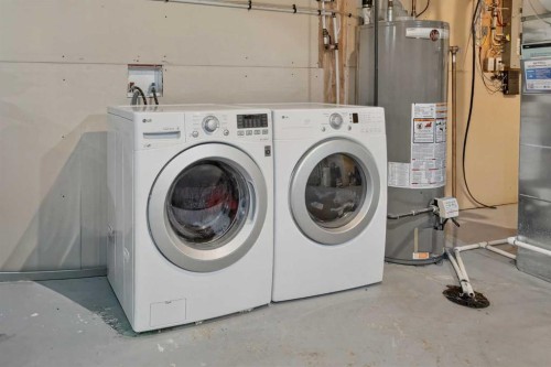 53 Mahogany Point Se, Calgary, AB - Indoor Photo Showing Laundry Room