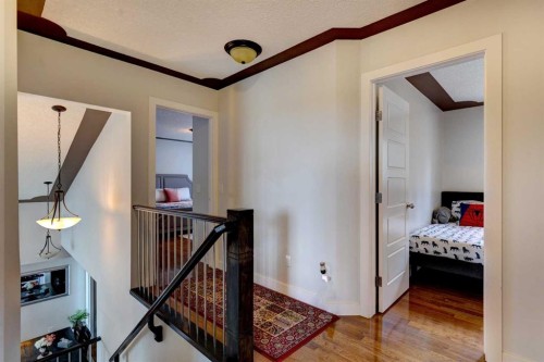 85 Sidon Crescent Sw, Calgary, AB - Indoor Photo Showing Other Room