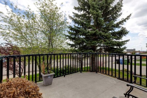 85 Sidon Crescent Sw, Calgary, AB - Outdoor