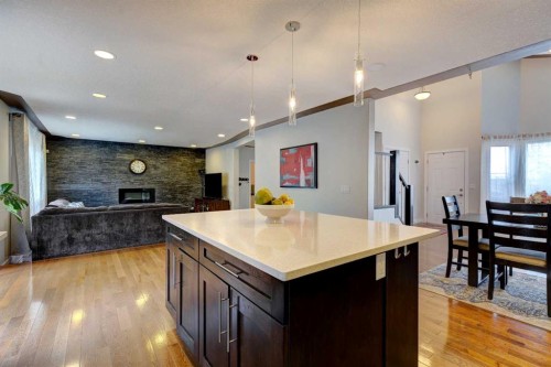85 Sidon Crescent Sw, Calgary, AB - Indoor