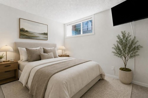 124 Cranbrook Square Se, Calgary, AB - Indoor Photo Showing Bedroom