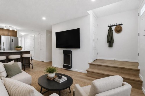 124 Cranbrook Square Se, Calgary, AB - Indoor Photo Showing Living Room
