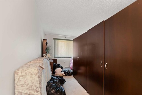224 Faldale Close Ne, Calgary, AB - Indoor Photo Showing Other Room