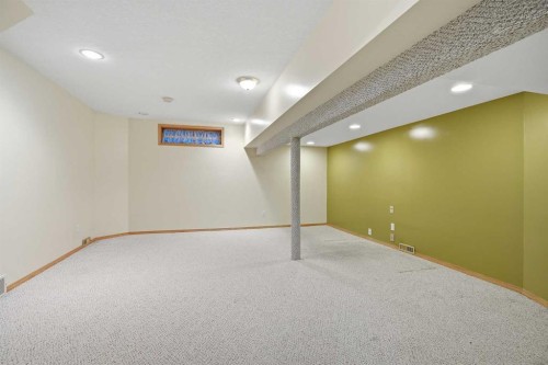 369 Hidden Valley Place Nw, Calgary, AB - Indoor Photo Showing Other Room